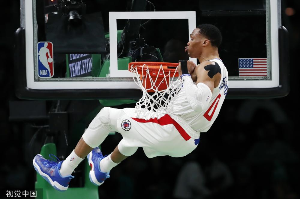 通过对亚历 通过对亚历