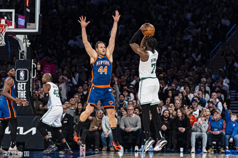 仅是球场上 仅是球场上