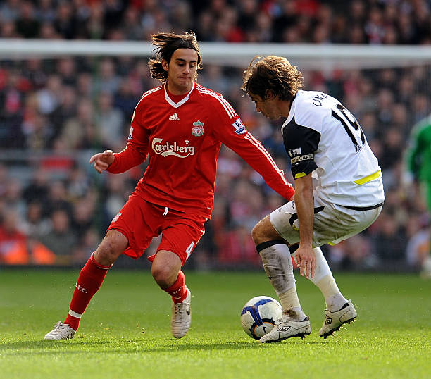 据有利地位 据有利地位